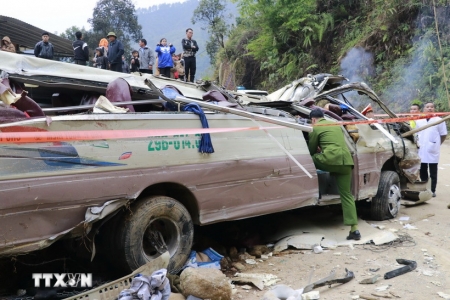 Khẩn trương khắc phục hậu quả vụ tai nạn lật xe làm 9 người tử vong ở Lào Cai