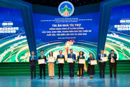 Agribank nhiều năm đồng hành Lễ Tuyên dương học sinh, sinh viên, thanh niên dân tộc thiểu số xuất sắc, tiêu biểu