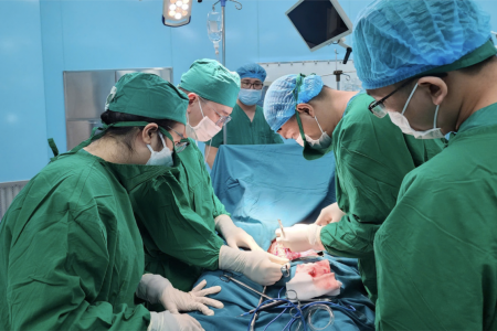 Nhiều ca cấp cứu nặng được kịp thời can thiệp phẫu thuật chuyên khoa tại Côn Đảo