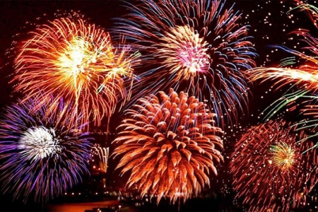 Phường Nam Định tổ chức Chương trình nghệ thuật và bắn pháo hoa chào năm mới 2026