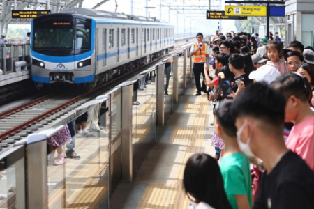 Metro số 1 phục vụ hơn 20 triệu lượt khách trong năm 2025, lượng khách tăng mạnh ngày cuối năm