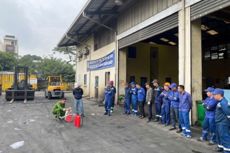 Công an thành phố Hải Phòng tập huấn PCCC & CNCH tại Cảng Hải Phòng