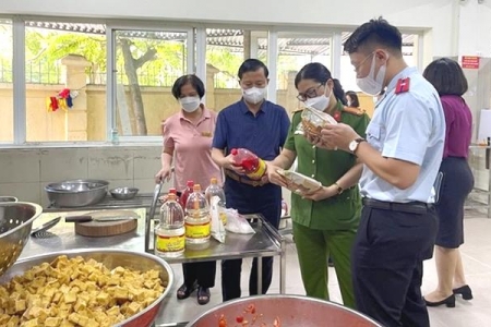 Đà Nẵng triển khai đợt cao điểm về an toàn thực phẩm dịp Tết và Lễ hội Xuân 2026