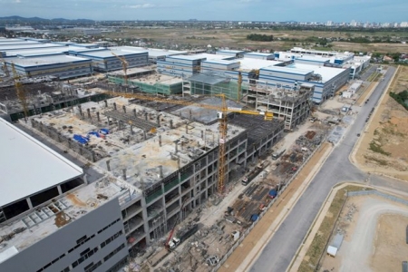 Nghệ An rút ngắn tới 64% thời gian giải quyết thủ tục tại Khu Kinh tế Đông Nam