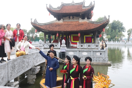 Bảo vệ và phát huy giá trị Nghề làm tranh dân gian Đông Hồ và Dân ca quan họ Bắc Ninh