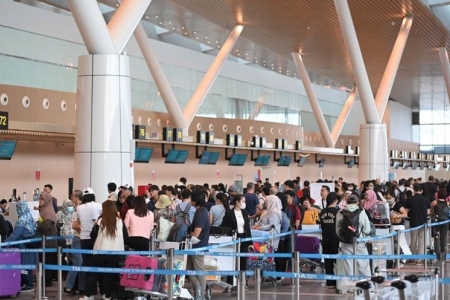 Ngày cuối kỳ nghỉ Tết Dương lịch 2026, sân bay Tân Sơn Nhất đón hơn 140.000 lượt khách