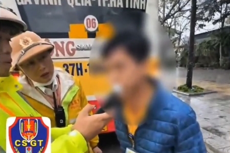 Hà Tĩnh: Liên tiếp phát hiện tài xế xe buýt vi phạm nồng độ cồn