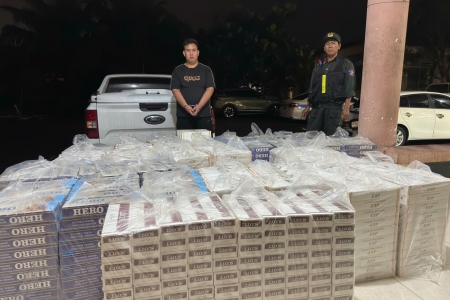 Bắt quả tang đối tượng vận chuyển 15.000 bao thuốc lá lậu trên cao tốc Trung Lương - Mỹ Thuận