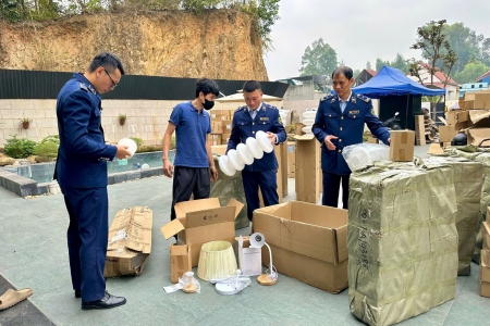 Quản lý thị trường tỉnh Thái Nguyên: Xử lý 4 vụ vi phạm về thương mại điện tử