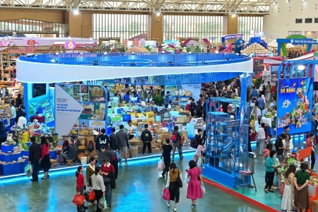 Phó Thủ tướng đề nghị kéo dài Hội chợ quốc gia mùa Xuân 2026 lên một tuần để kích cầu mua sắm