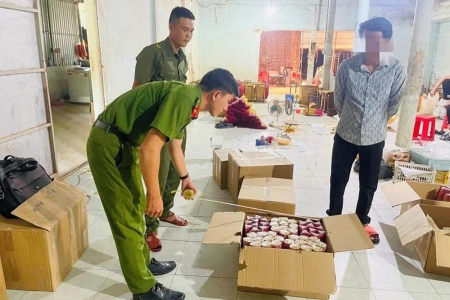 Vĩnh Long: Kiểm tra, phát hiện cơ sở sản xuất nhang giả các thương hiệu nổi tiếng