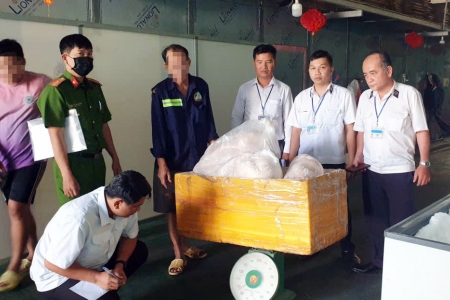 TP. HCM: Phát hiện khoảng 2 tấn thịt heo không rõ nguồn gốc xuất xứ