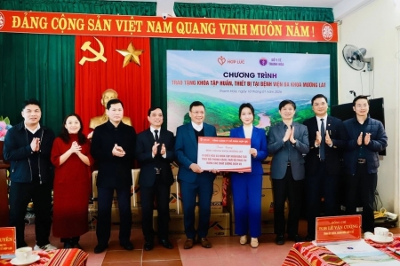 Thanh Hóa: Trao tặng thiết bị và gói tập huấn chuyên môn cho Bệnh viện Đa khoa Mường Lát