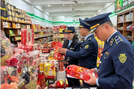 Thành lập 7 đoàn công tác, tăng cường kiểm tra, bình ổn thị trường dịp Tết Bính Ngọ 2026