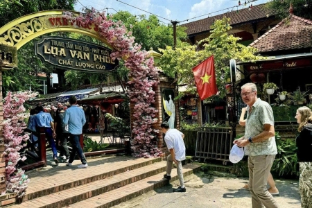 Du lịch Hà Nội làm mới sản phẩm, đưa di sản và làng nghề vào tour trải nghiệm