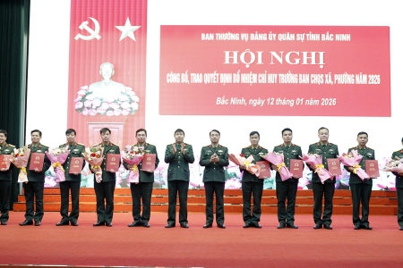 Bắc Ninh: Công bố, trao quyết định bổ nhiệm Chỉ huy trưởng Ban Chỉ huy quân sự xã, phường