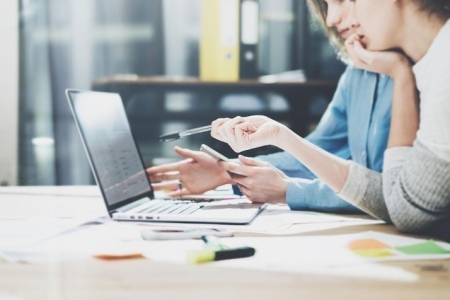 KQKD quý IV/2025: Doanh nghiệp đầu tiên báo lỗ lộ diện, một cái tên lãi hơn 2.000 tỷ gây sốc