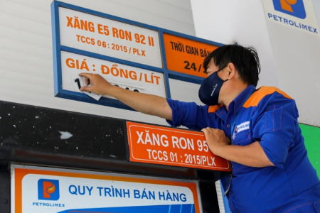 Giá xăng, dầu tăng nhẹ sau chuỗi giảm liên tiếp