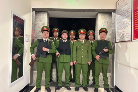 Công an phường Đông Ngạc tăng cường tuần tra, bảo đảm an ninh phục vụ Đại hội Đảng