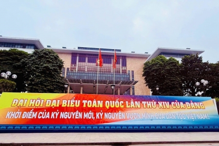 Phường Đống Đa rực rỡ cờ hoa chào mừng Đại hội đại biểu toàn quốc lần thứ XIV của Đảng