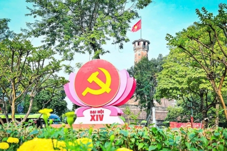 Thủ đô Hà Nội trang hoàng đồng bộ, lan tỏa khí thế chào mừng Đại hội XIV của Đảng