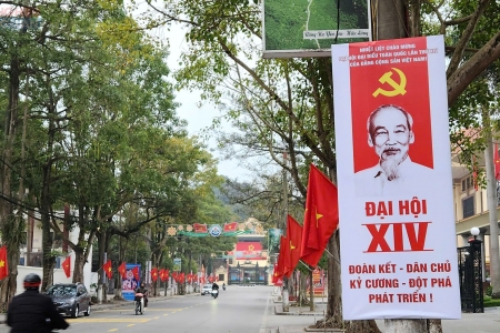 Lạng Sơn rực rỡ cờ hoa chào mừng Đại hội đại biểu toàn quốc lần thứ XIV của Đảng