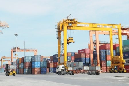 Phát triển lĩnh vực công thương tự chủ, chuyển đổi xanh, chuyển đổi số và hội nhập quốc tế