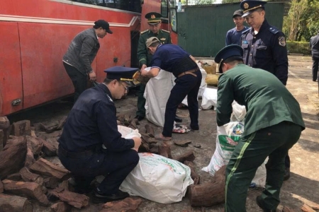 Hải quan Lao Bảo: Bắt giữ nhiều vụ vận chuyển hàng hóa trái phép qua biên giới