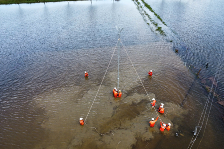 EVNNPC: Nỗ lực vượt khó, thần tốc triển khai chiến dịch xóa “vùng lõm điện - lõm sóng”