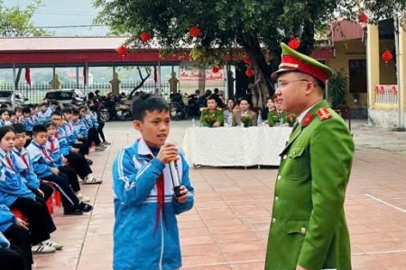 Hải Phòng: Công an phường Phạm Sư Mạnh tổ chức tuyên truyền pháp luật tại Trường THCS An Sinh