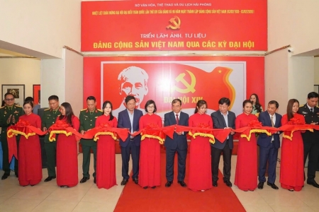 Hải Phòng: Khai mạc triển lãm “Đảng Cộng sản Việt Nam qua các kỳ Đại hội”
