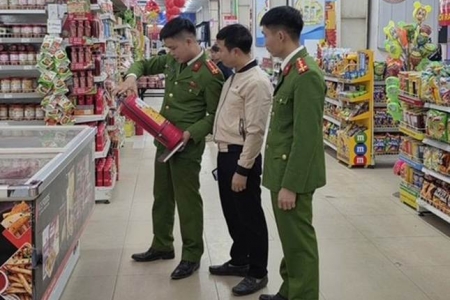 Tăng cường kiểm tra an toàn PCCC và CNCH tại các chợ, siêu thị ở xã Vật Lại và xã Quảng Oai