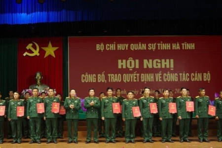 Hà Tĩnh: Bổ nhiệm 137 phó chỉ huy trưởng, chính trị viên phó quân sự cấp xã