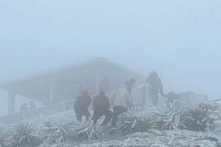 Không khí lạnh gây rét đậm, rét hại diện rộng ở Bắc Bộ; biển động mạnh