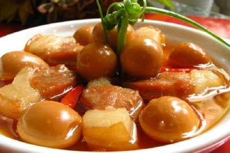 Thịt kho tàu - Hương vị sum vầy ngày Tết