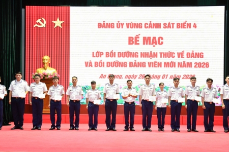 Đảng ủy Vùng Cảnh sát biển 4 hoàn thành lớp bồi dưỡng cho đối tượng Đảng và đảng viên mới năm 2026