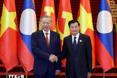 Quan hệ hữu nghị vĩ đại, đoàn kết đặc biệt Việt Nam-Lào bước sang giai đoạn mới