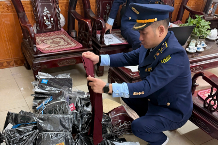 Cao Bằng: Xử lý 3 cơ sở kinh doanh hàng lậu, không rõ nguồn gốc xuất xứ