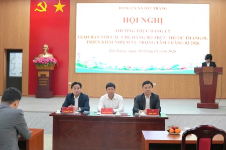 Xã Bát Tràng tập trung tháo gỡ “điểm nghẽn” về trật tự đô thị, vệ sinh môi trường dịp Tết