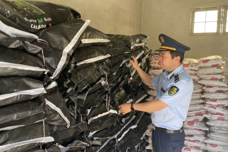 Gia Lai: Phạt hơn 150 triệu đồng, tước giấy phép doanh nghiệp kinh doanh phân bón vi phạm