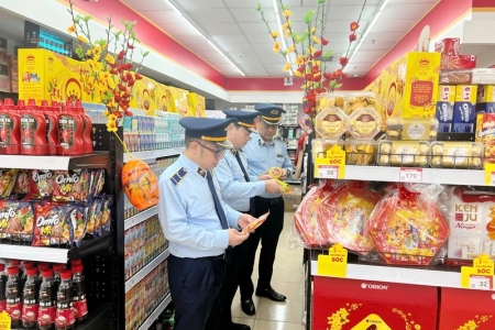 Hưng Yên hướng dẫn người tiêu dùng phân biệt hàng tết kém chất lượng