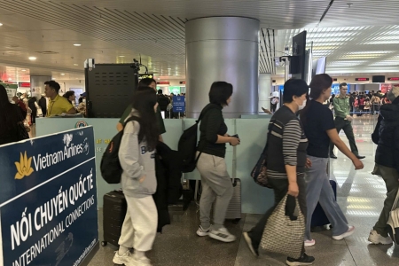 Cảng hàng không quốc tế Tân Sơn Nhất tăng cường phòng, chống dịch bệnh do virus Nipah