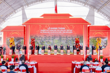 Tổng Bí thư Tô Lâm biểu dương chất lượng và tiến độ công trình trường nội trú liên cấp Si Pa Phìn