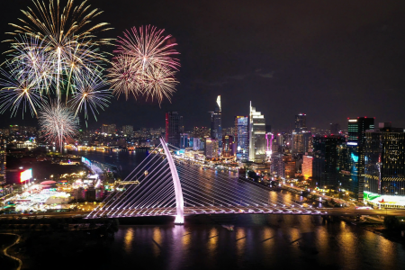 TP. HCM sẽ bắn pháo hoa tại 17 điểm trong đêm Giao thừa Tết Bính Ngọ 2026