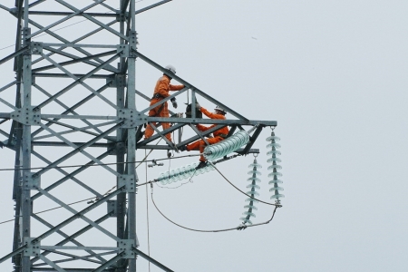 CTĐL Quảng Ninh chủ động triển khai nhiều giải pháp đảm bảo cấp điện dịp Tết Nguyên đán