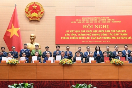 Hà Nội và 10 địa phương ký Quy chế phối hợp chống buôn lậu, hàng giả