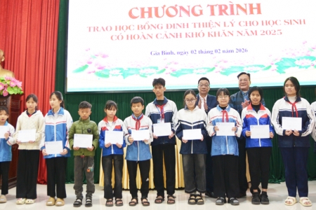 Bắc Ninh: Trao học bổng cho 50 học sinh có hoàn cảnh khó khăn, hiếu học