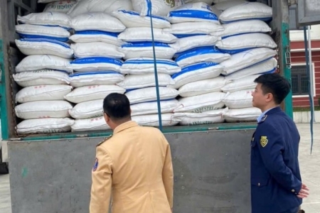 Nghệ An: Thu nộp ngân sách gần 384 triệu đồng đợt cao điểm chống buôn lậu