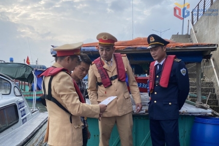 Quảng Ninh tăng cường quản lý, giám sát hoạt động du lịch trên Vịnh Hạ Long