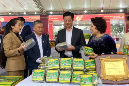 Hà Nội khai mạc Không gian trưng bày “Xuân đoàn viên”, kết nối tiêu dùng Tết Bính Ngọ 2026